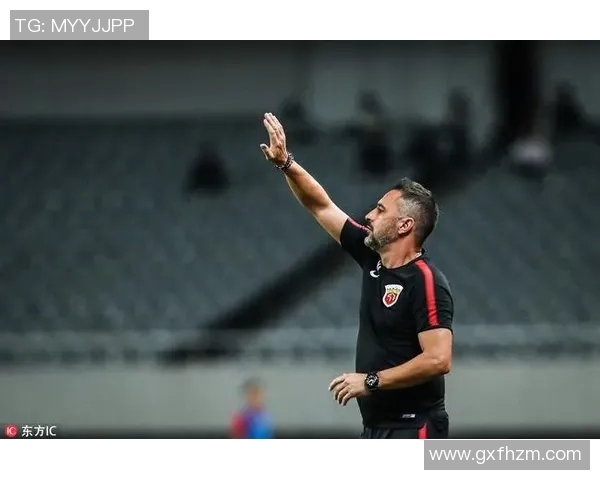 标准列与阿贾克的对决分析:战术布局与球员表现的全面解析 标准列与阿贾克的对决分析:战术布局与球员表现的全面解析