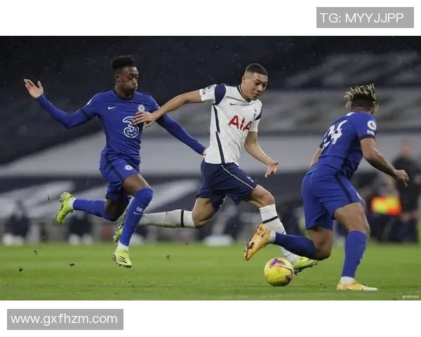 西布罗姆维奇与切尔西的激烈交锋回顾与分析