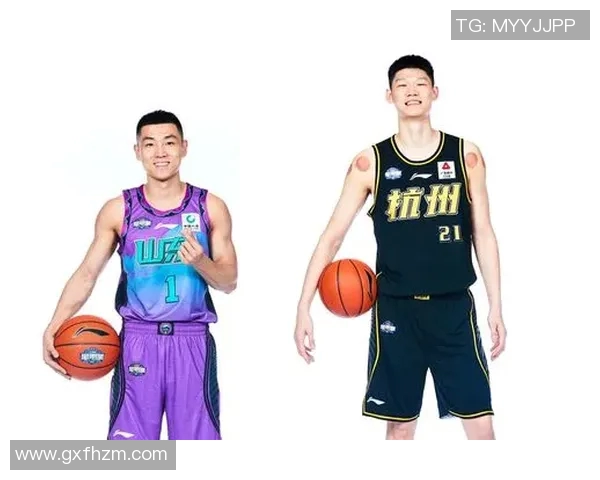 高诗岩的篮球之路：从青涩少年到赛场明星的成长故事