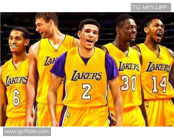 布鲁克洛佩斯：从篮下巨人到全能球员的蜕变之路